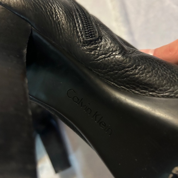 Calvin Klein boots - Picture 3 of 3